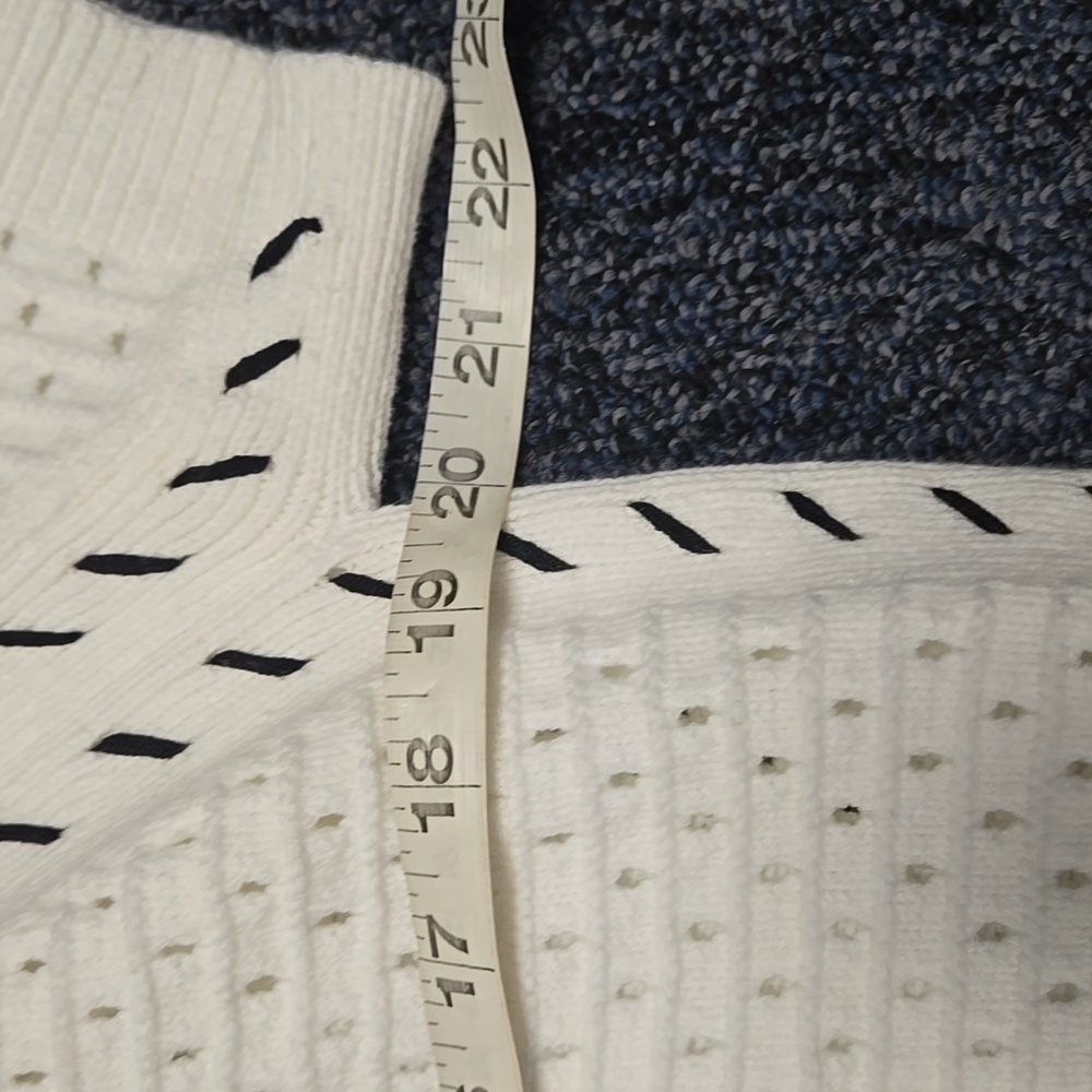 NWT Lou & Grey Women's Mesh Stitch Zip Sweater Size M - Picture 8 of 12